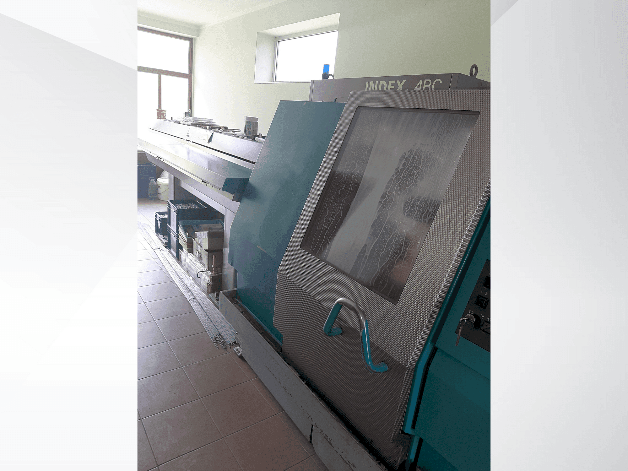 Vista frontale della macchina Index ABC 42