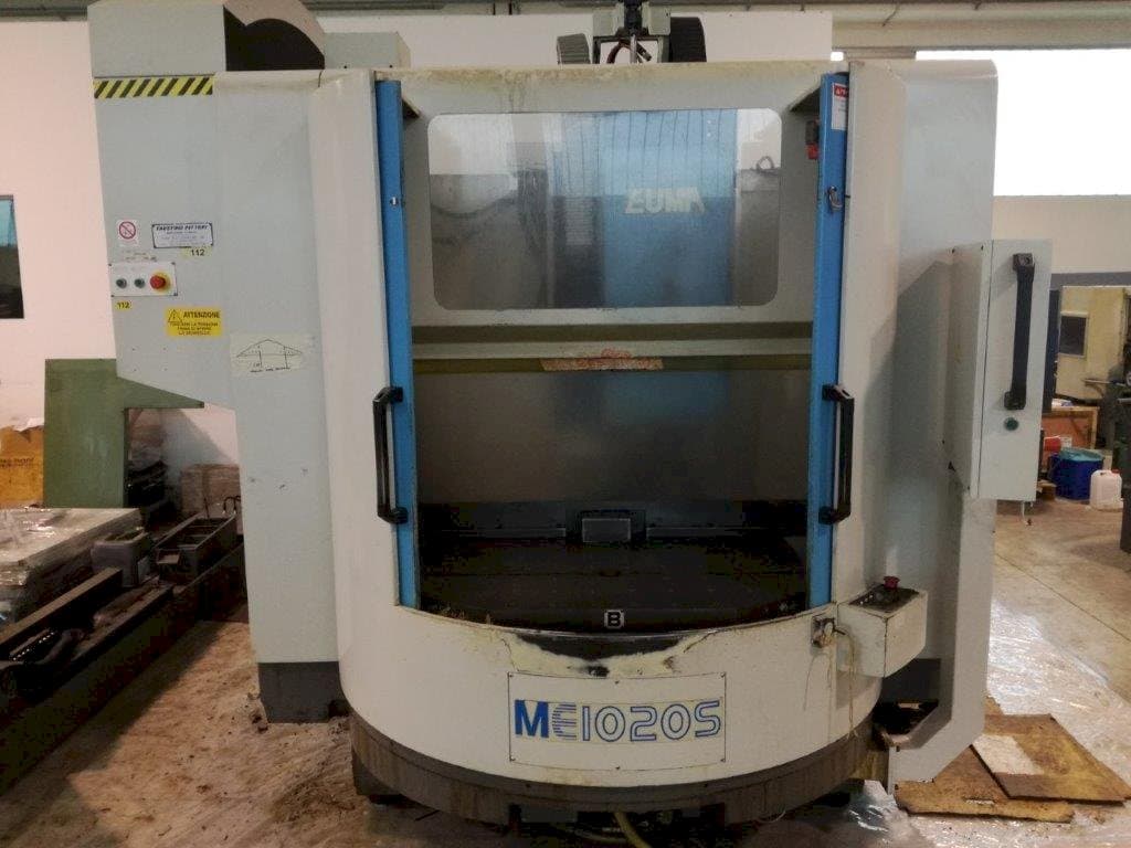 Vista frontale della macchina EUMATECH ME-1020 S