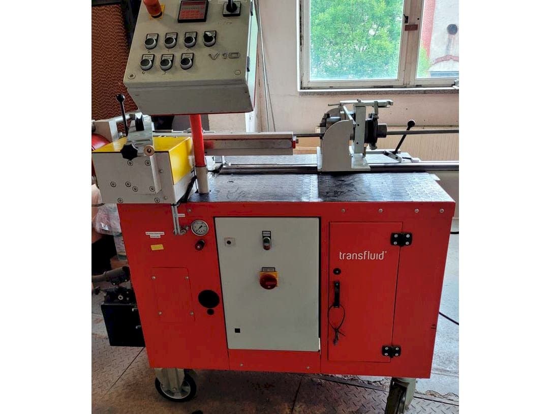 Vista frontale della macchina Transfluid DB 2060-K