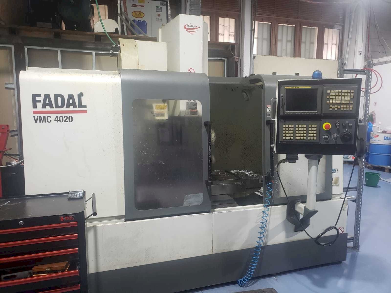 Vista frontale della macchina FADAL VMC 4020 HT