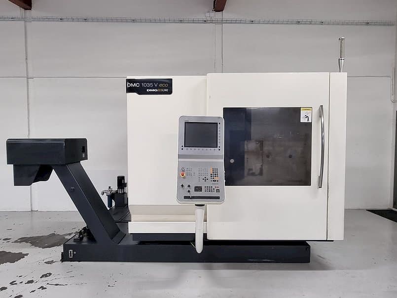 Vista frontale della macchina DMG MORI DMC 1035 V eco