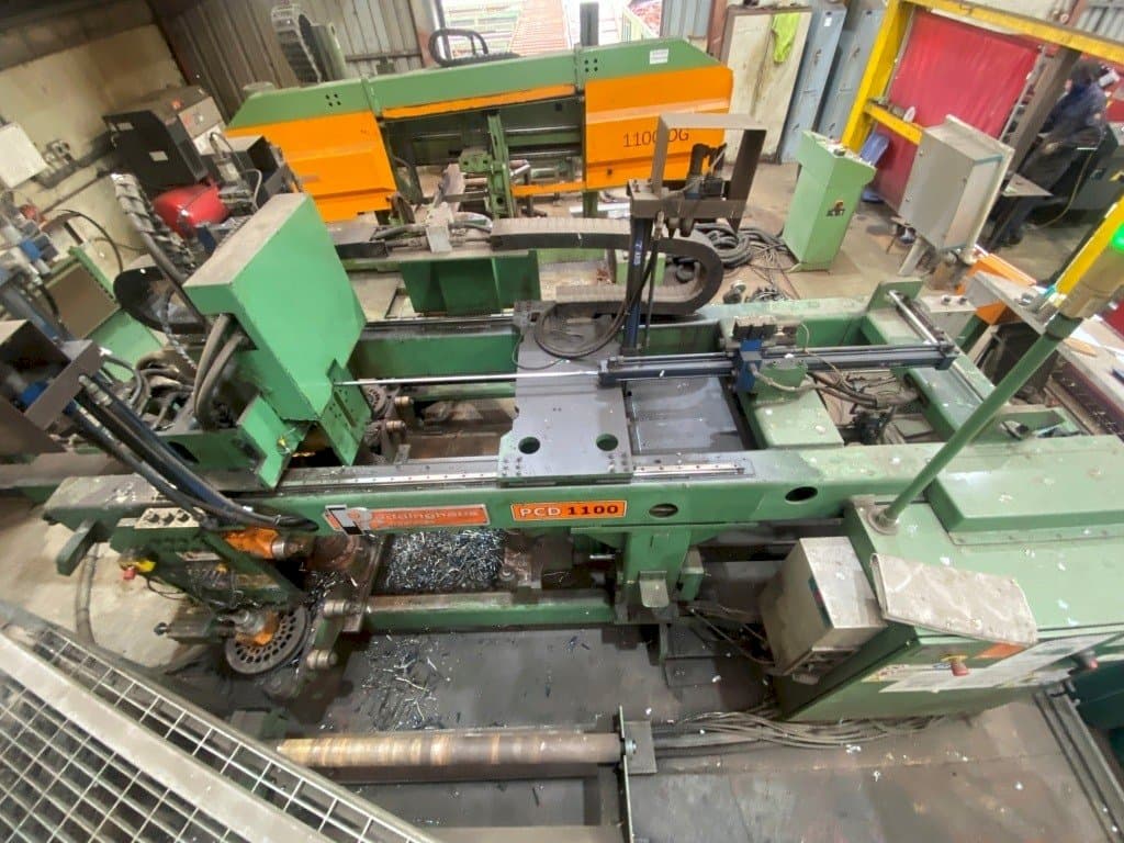 Vista frontale della macchina Peddinghaus PCD 1100