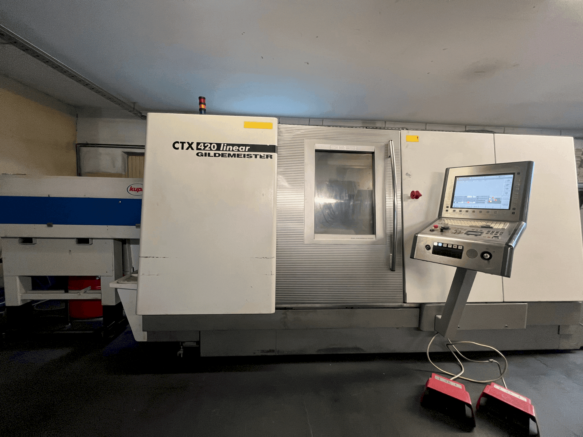 Vista frontale della macchina Gildemeister CTX 420 linear