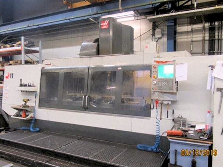 Vista frontale della macchina HAAS VF-11/50