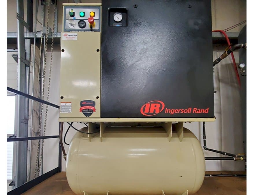 Vista frontale della macchina Ingersoll Rand UP6-15cTAS-125