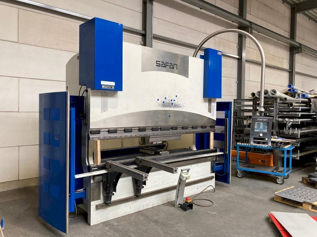 Vista frontale della macchina Safan CNCL-K 170-3100 TS 2