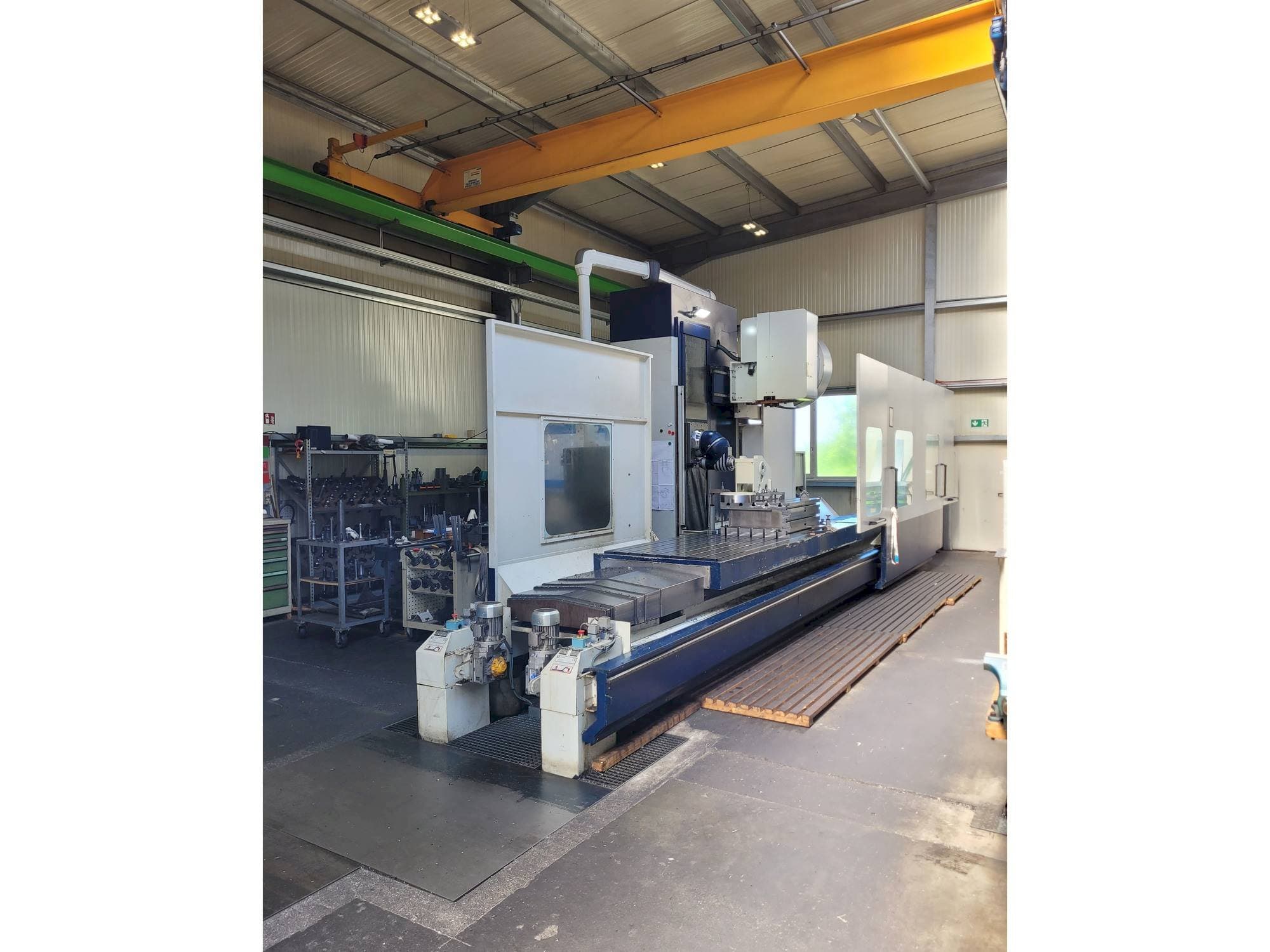 Vista frontale della macchina Soraluce T35