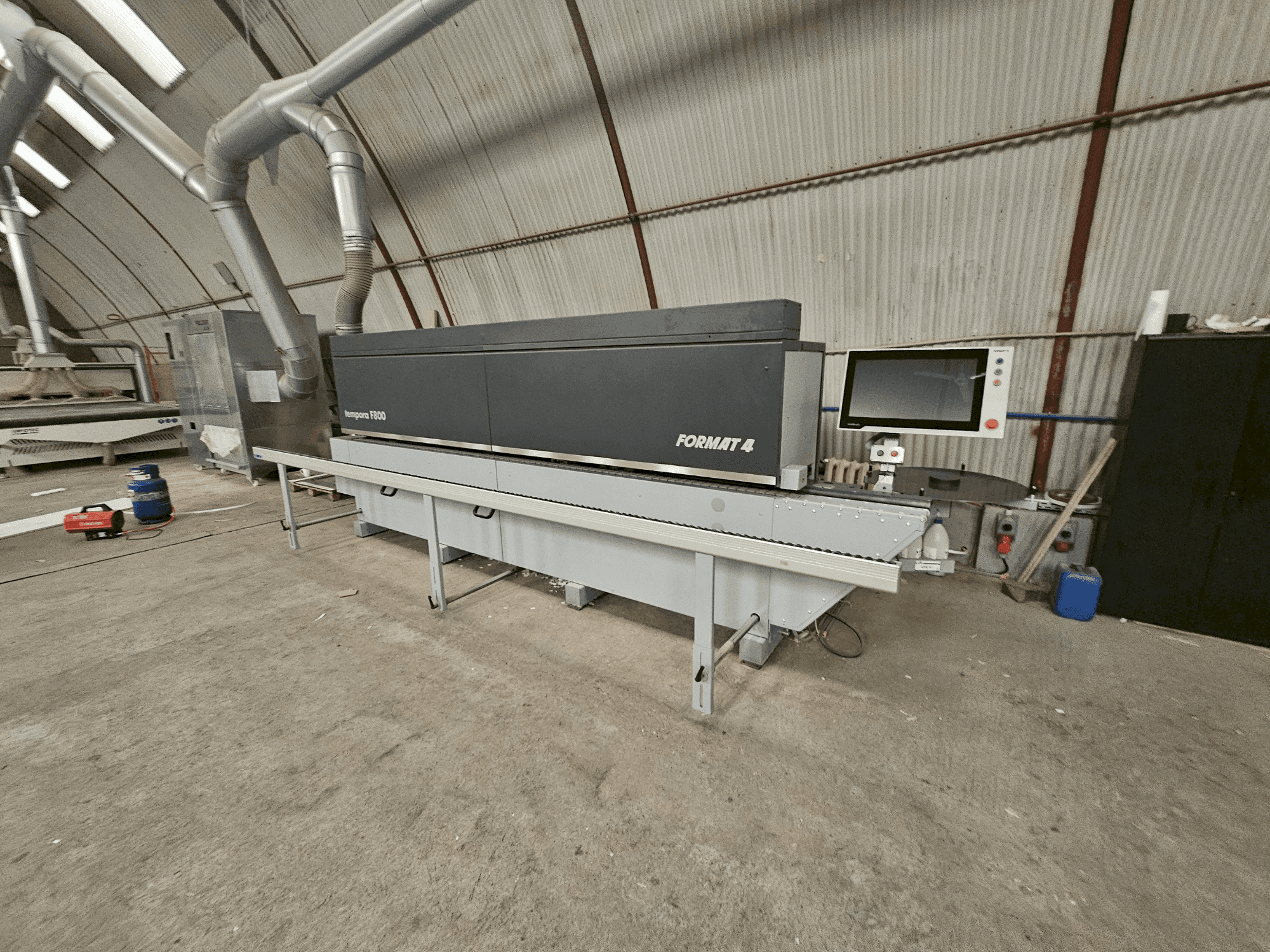 Vista frontale della macchina FORMAT4 Tempora F800 60.12/2 E