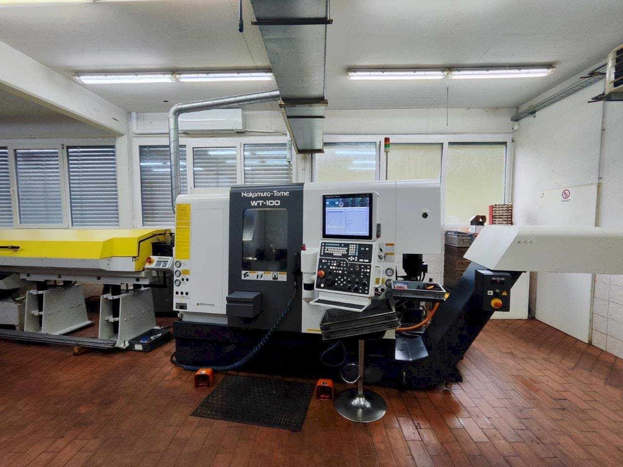 Vista frontale della macchina NAKAMURA-TOME WT-100 MMY