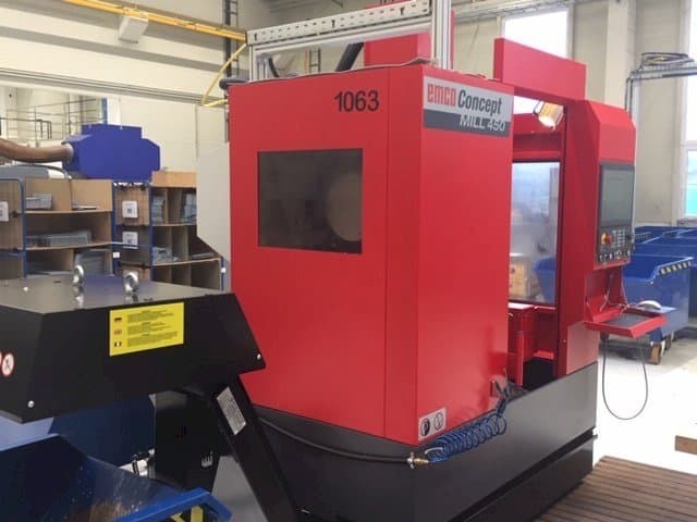 Vista frontale della macchina EMCO Concept Mill 450