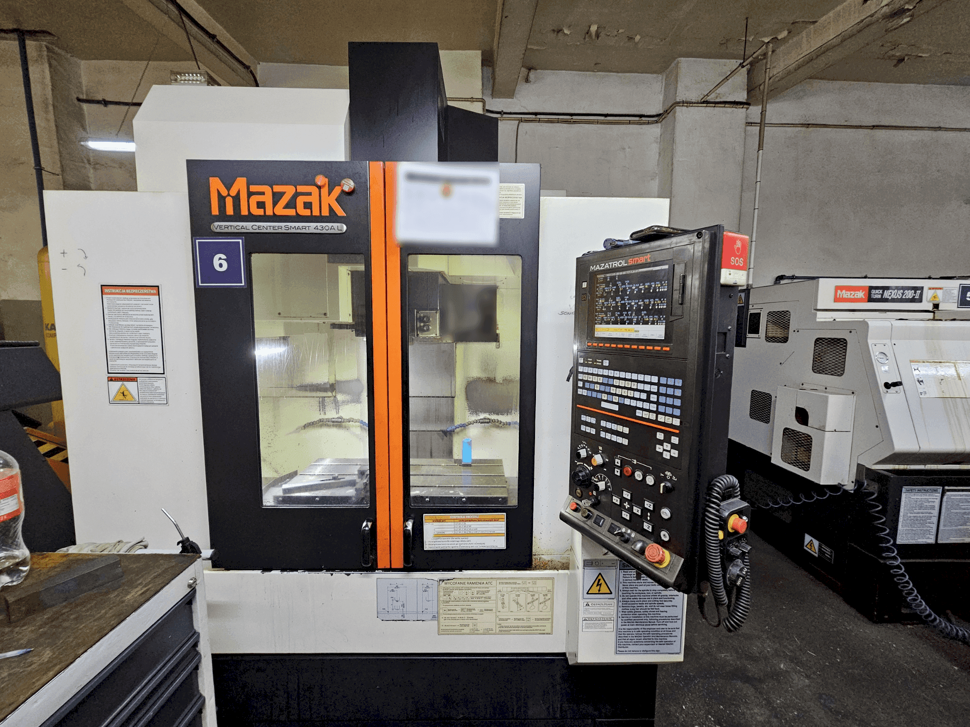 Vista frontale della macchina Mazak VCS 430A L