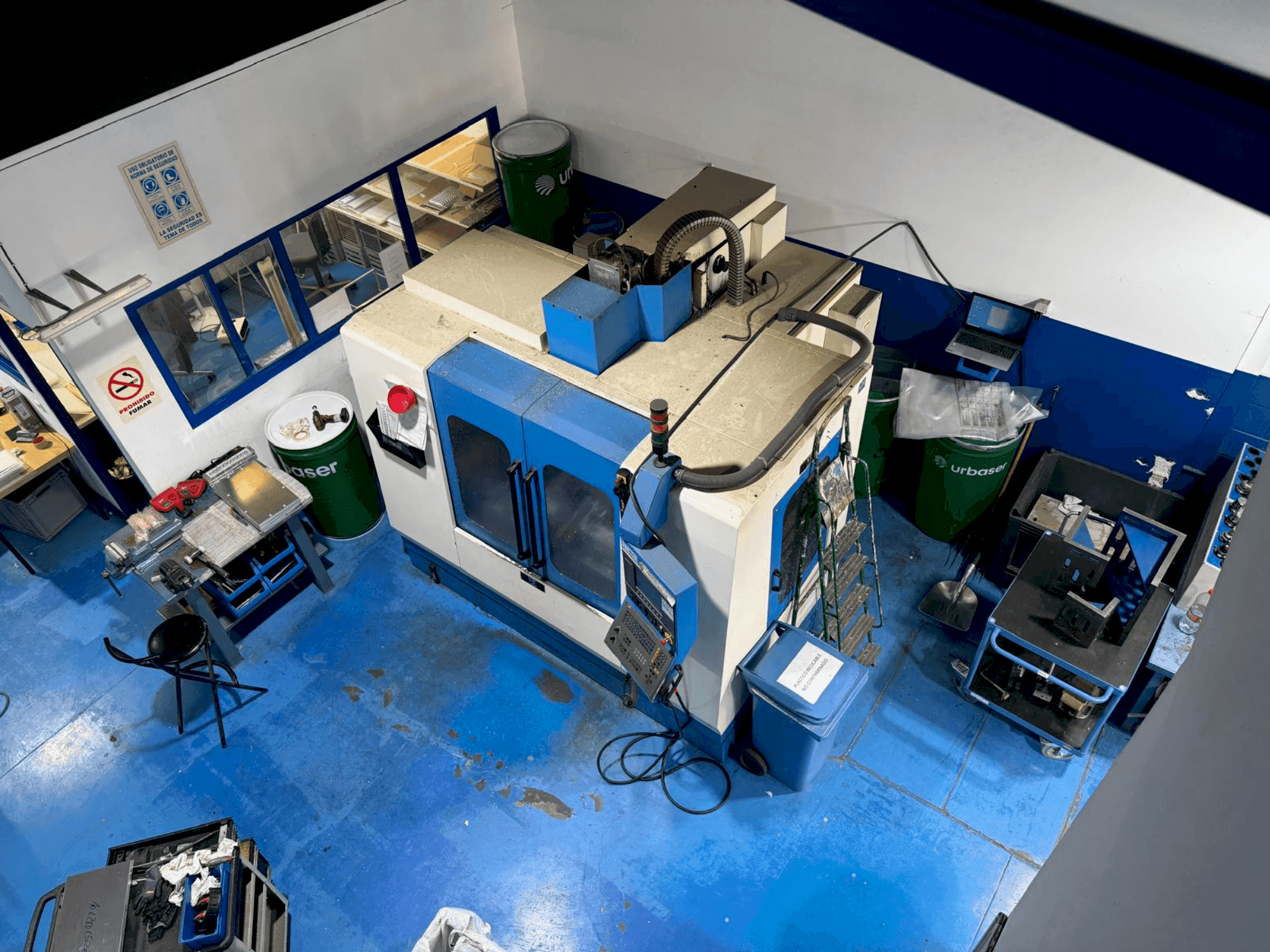 Vista frontale della macchina LAGUN GVC 1000