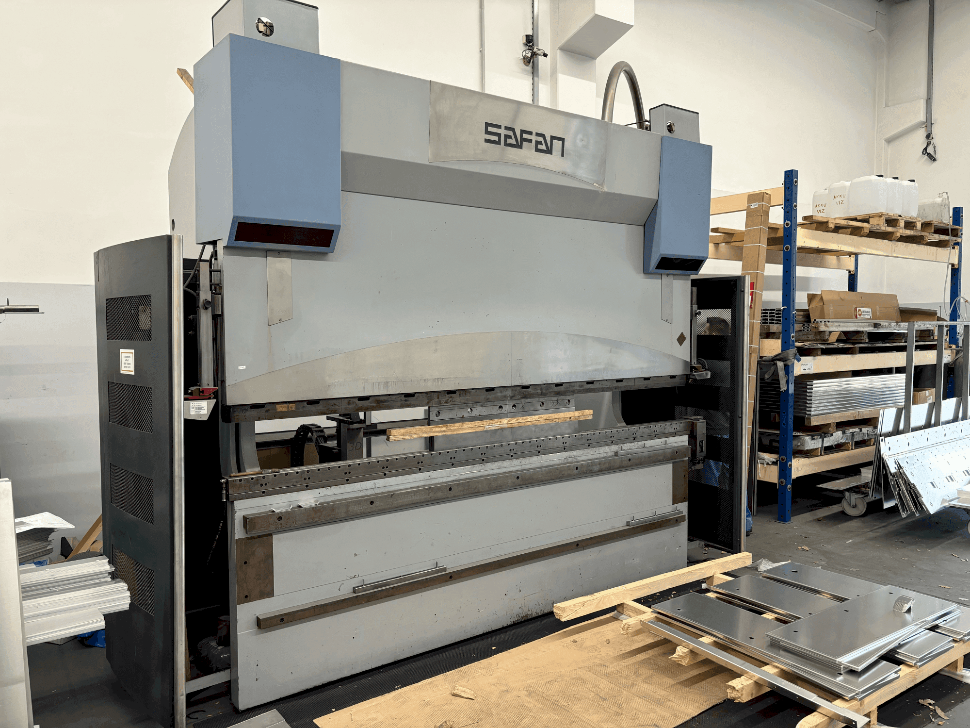 Vista frontale della macchina Safan CNCL-K 170-3100 TS1