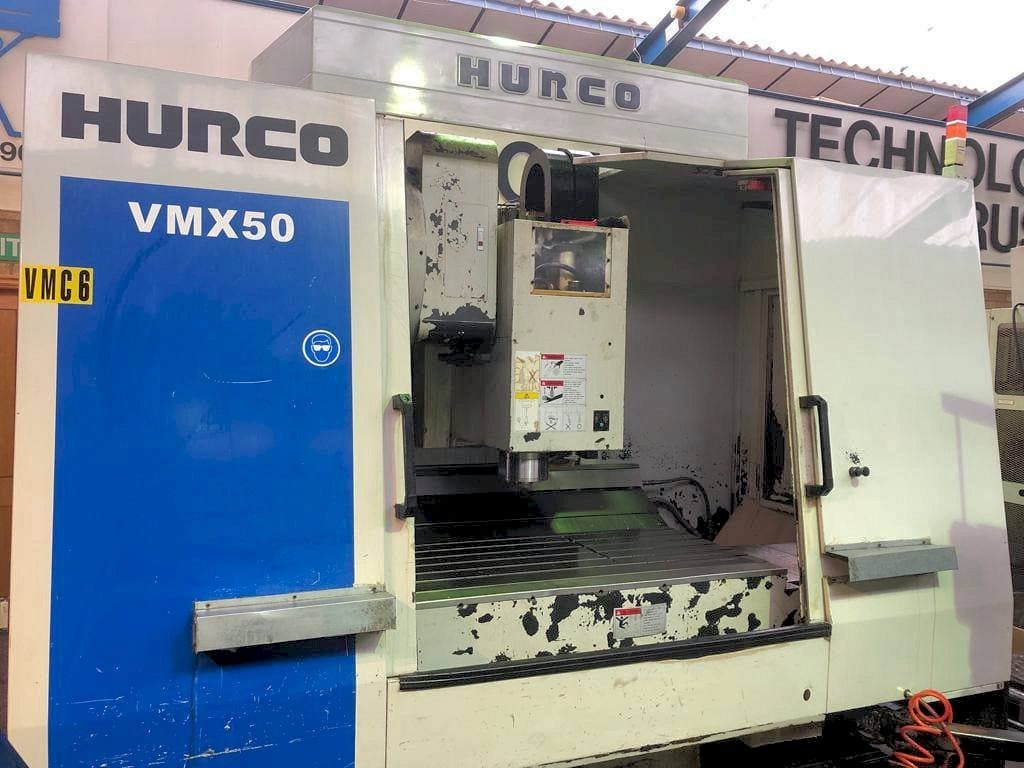 Vista frontale della macchina Hurco VMX 50/40T