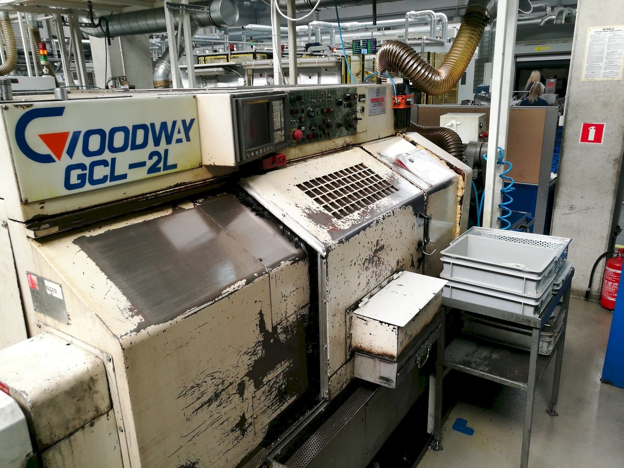 Vista frontale della macchina Goodway GCL-2L