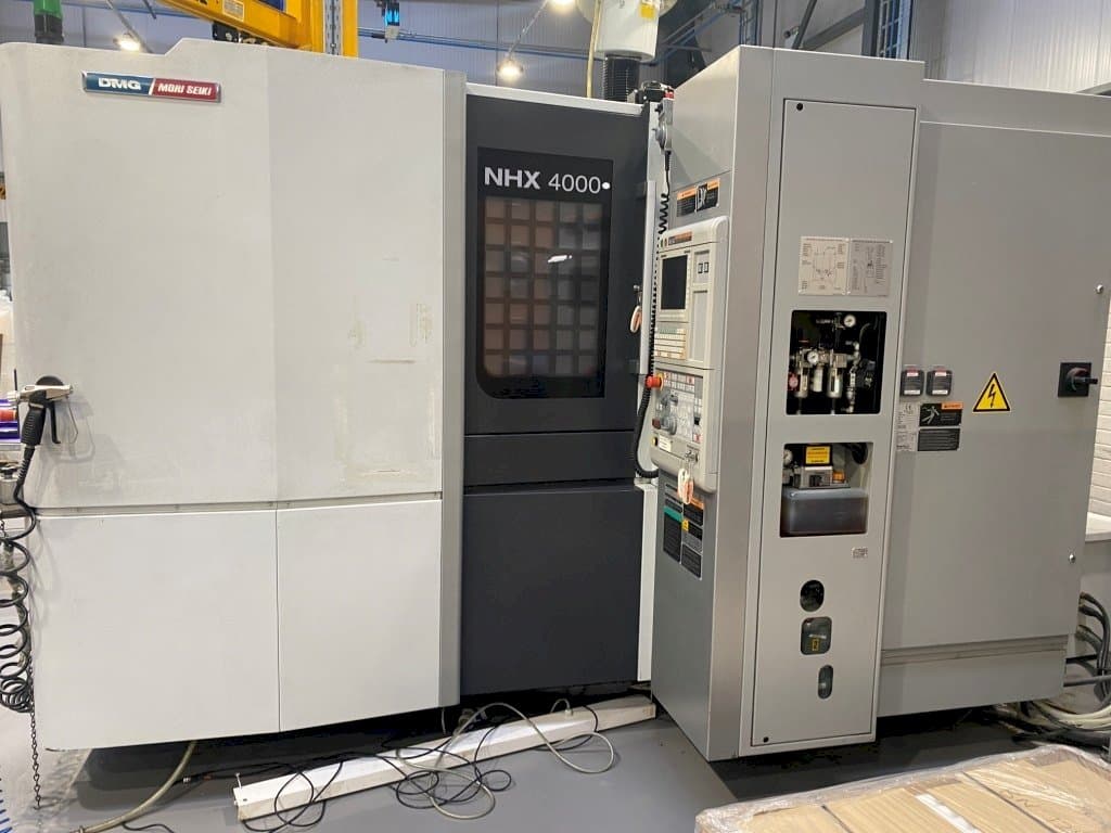 Vista frontale della macchina DMG Mori Seiki NHX4000