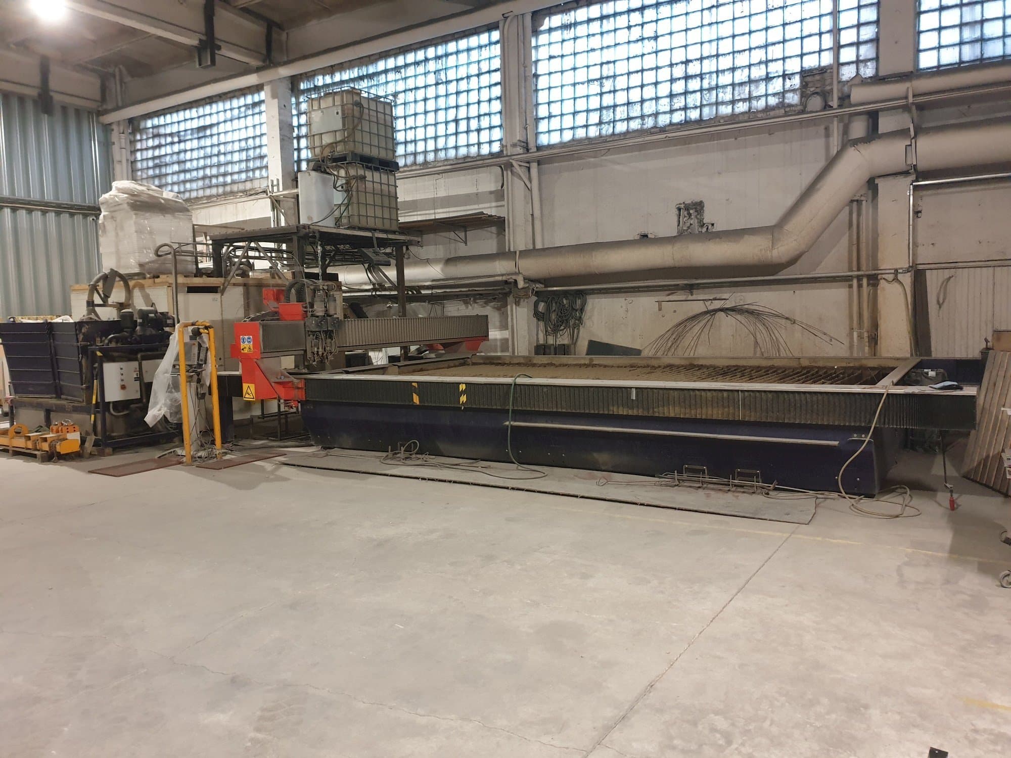 Vista frontale della macchina Bystronic Byjet Classic L 6030