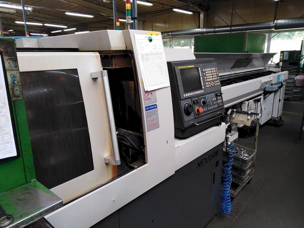 Vista frontale della macchina Nexturn SA-20E