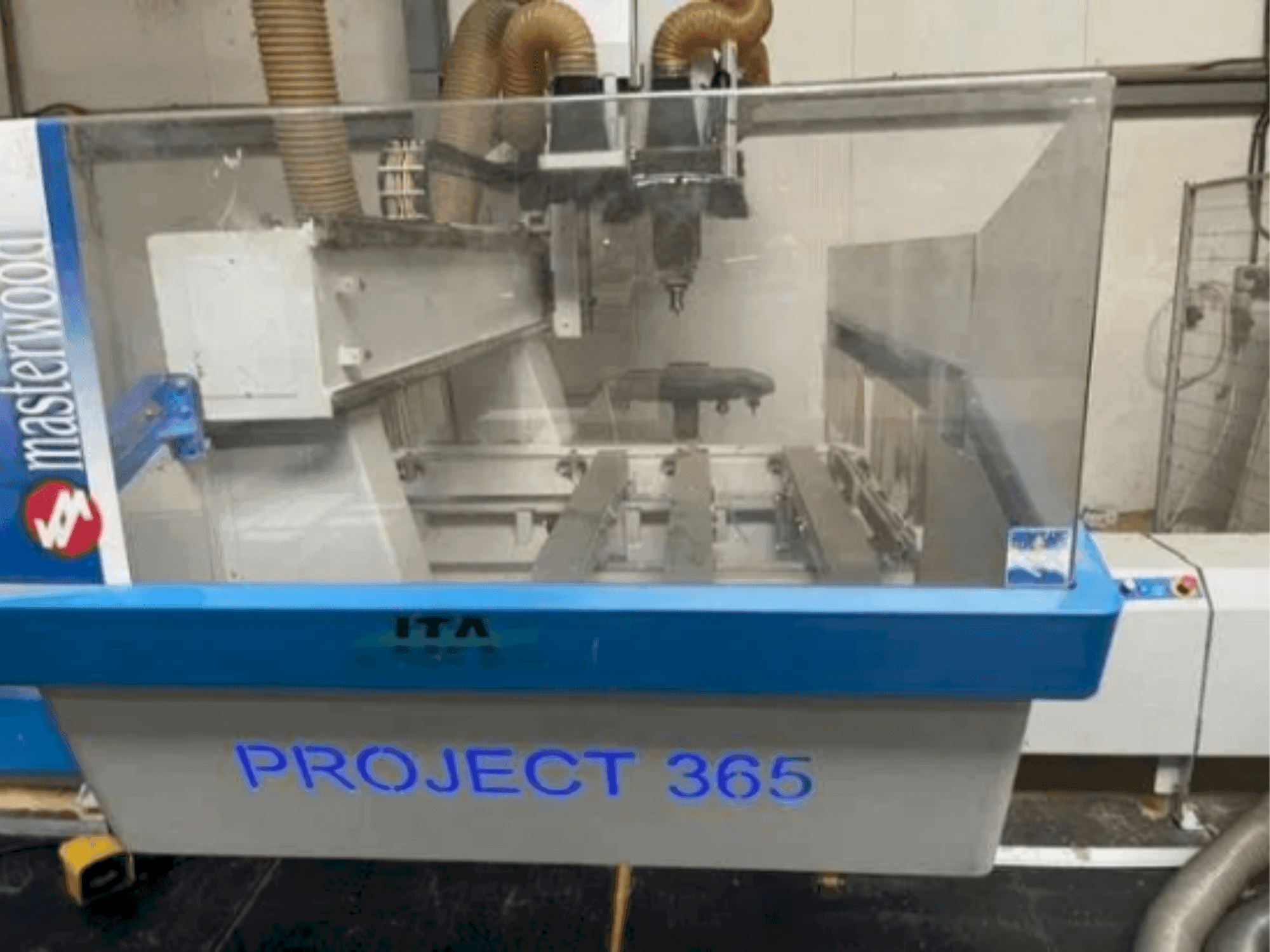 Vista frontale della macchina MASTERWOOD Project 365