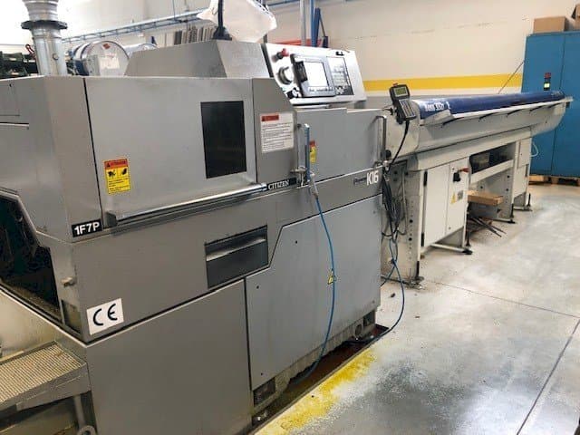Vista frontale della macchina Citizen K16 VIIP