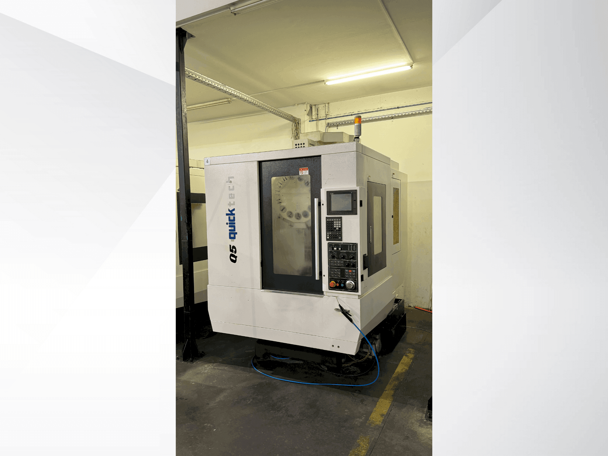 Vista frontale della macchina Quick-Tech Q5