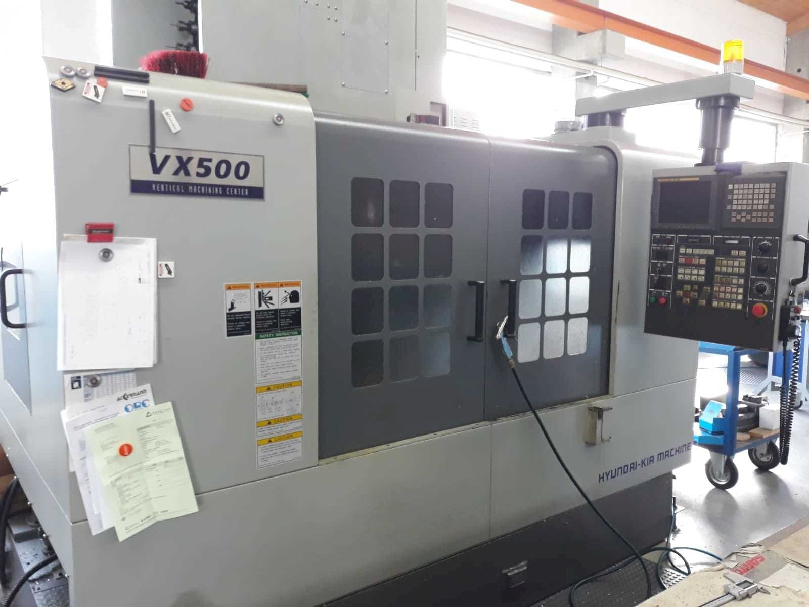 Vista frontale della macchina Hyundai Kia VX500