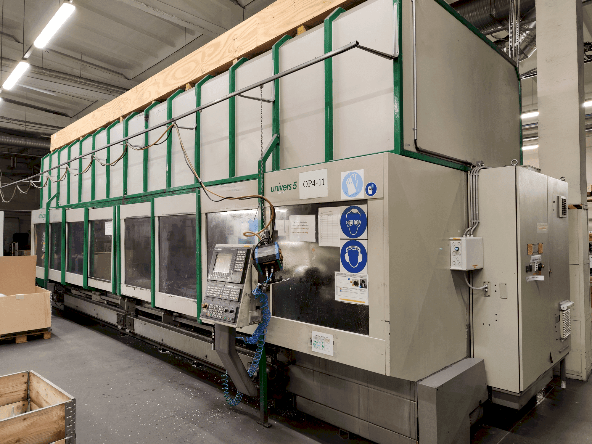 Vista frontale della macchina Unisign UNIVERS 5