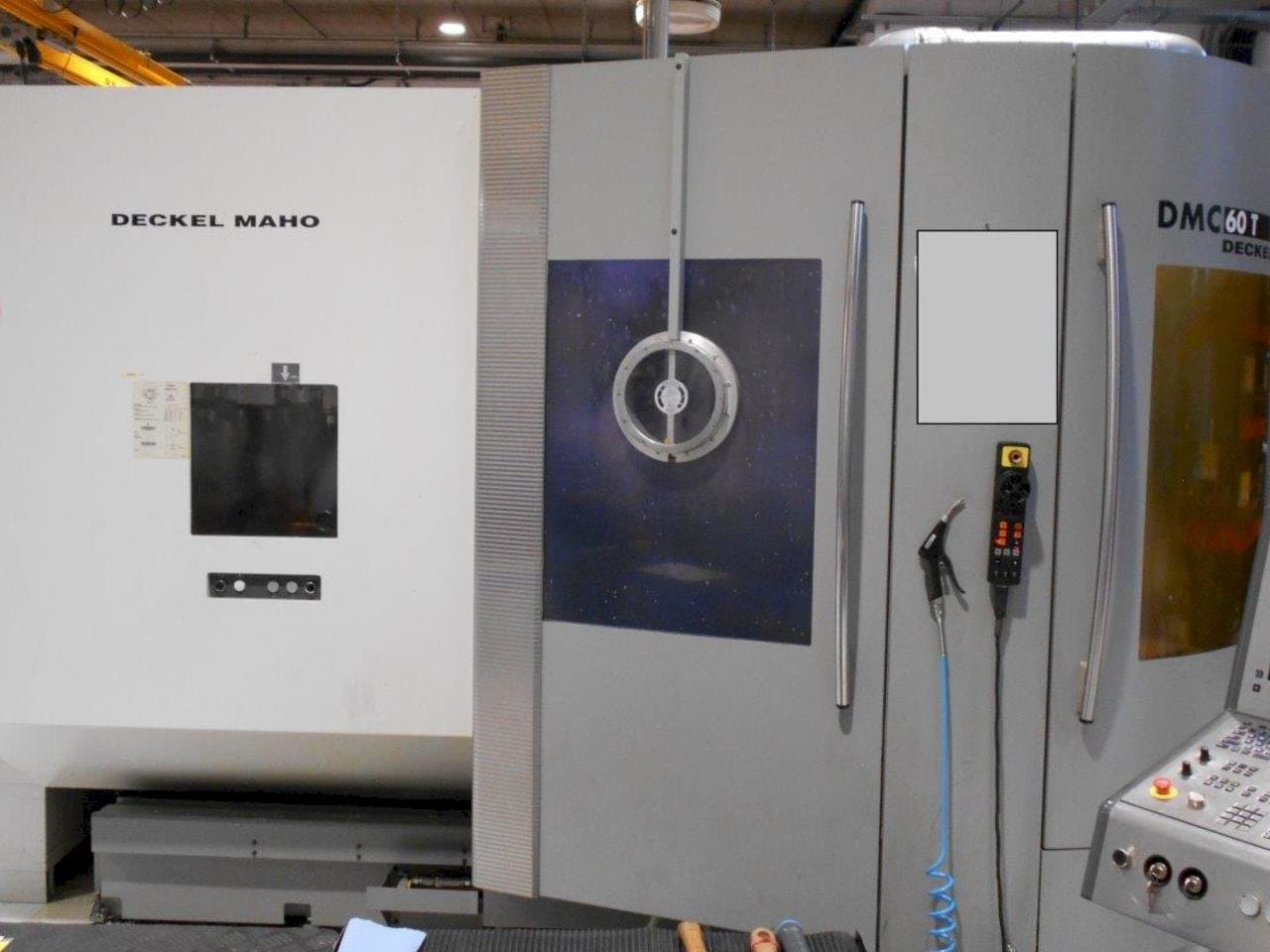 Vista frontale della macchina DECKEL MAHO DMC 60T