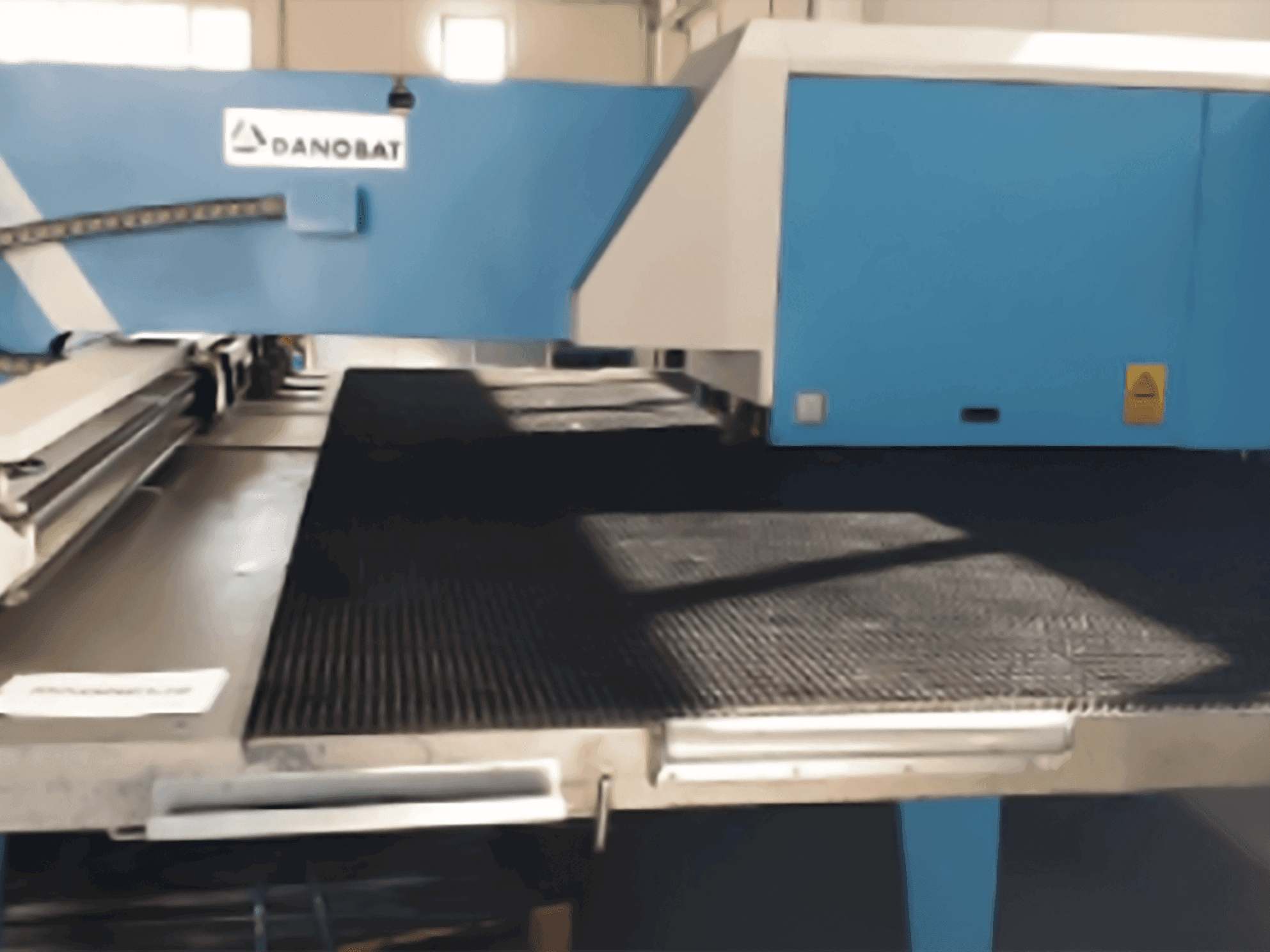 Vista frontale della macchina DANOBAT PGA-1