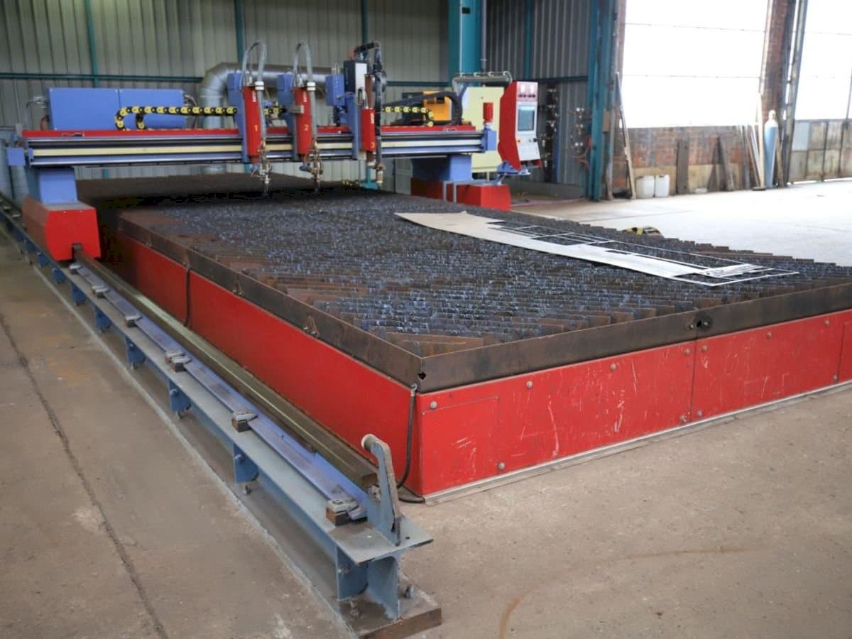 Vista frontale della macchina SATO LS 3500