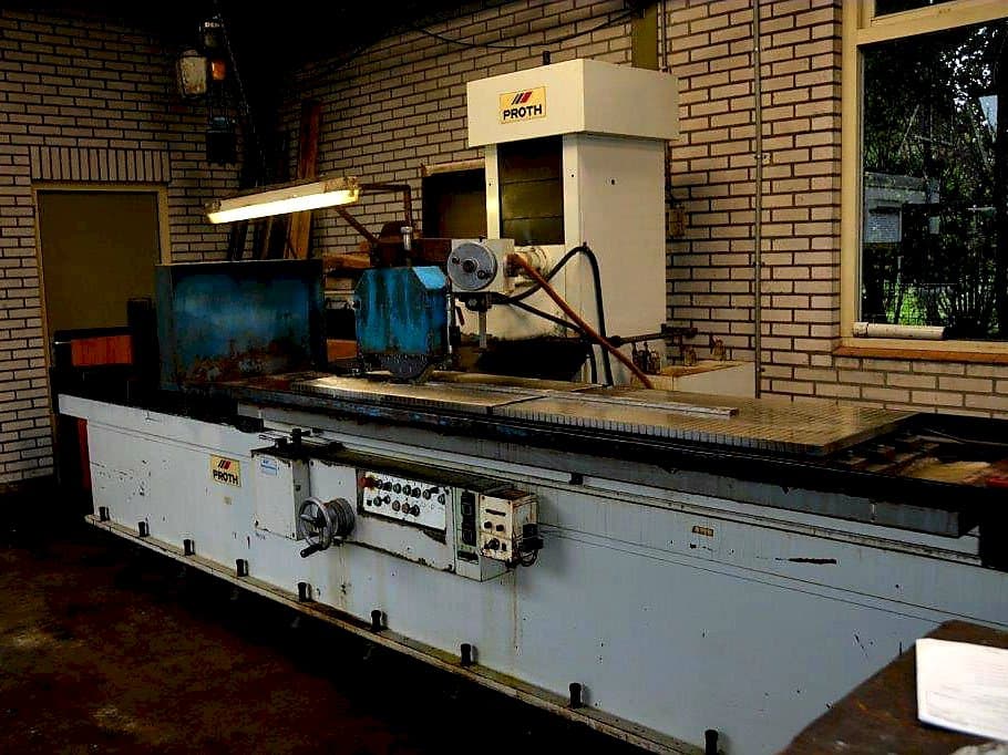 Vista lato destro della macchina Proth PSGC-60220AHR