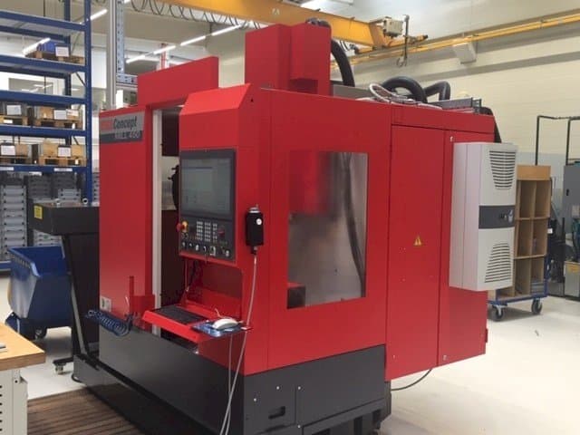 Vista frontale della macchina EMCO Concept Mill 450