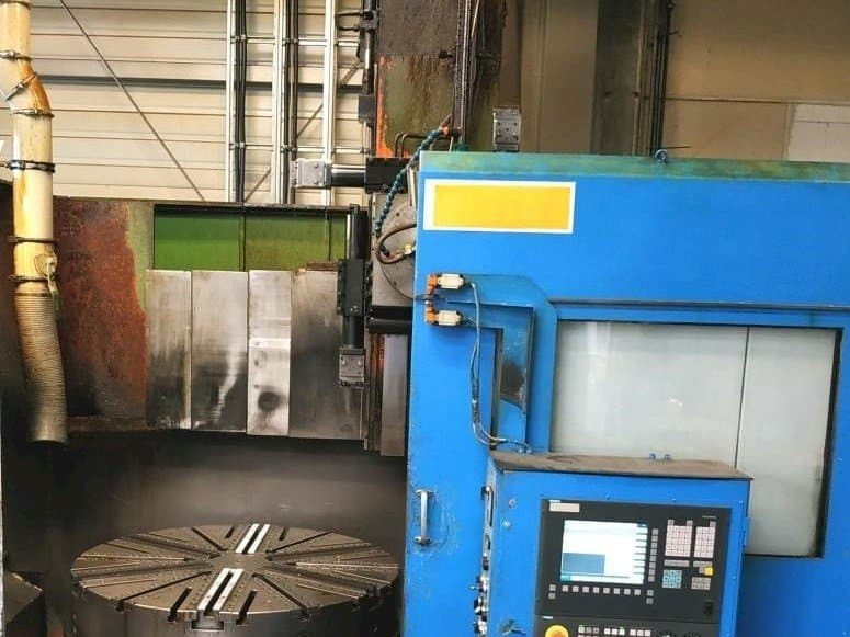 Vista frontale della macchina Carnaghi AT 1400