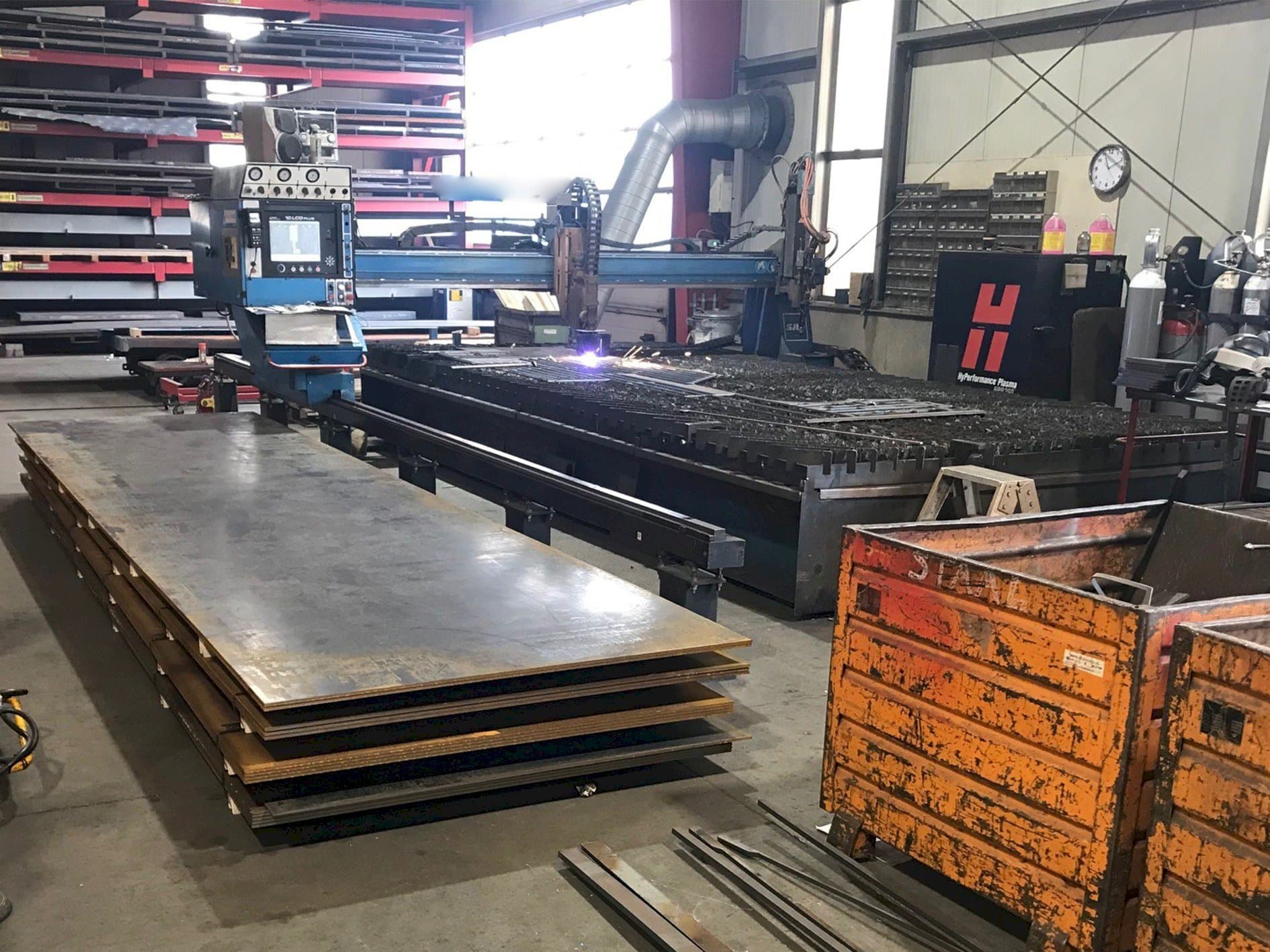 Vista frontale della macchina SAF Oxytome B30E