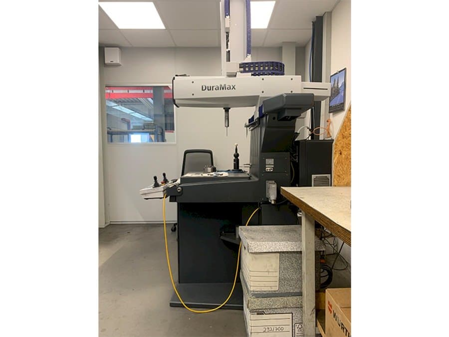 Vista frontale della macchina ZEISS Duramax 3-D