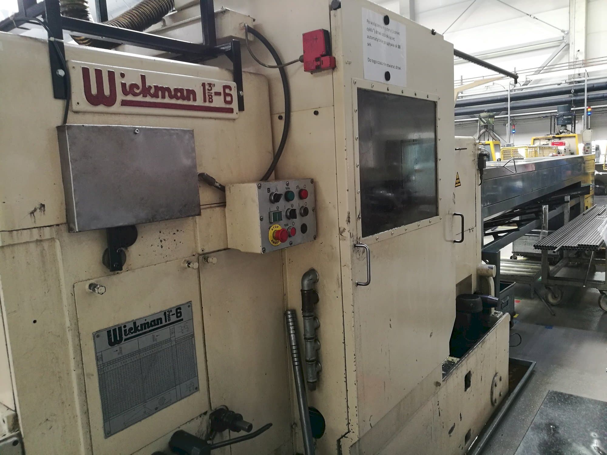 Vista frontale della macchina Wickman 1 3/8"-6