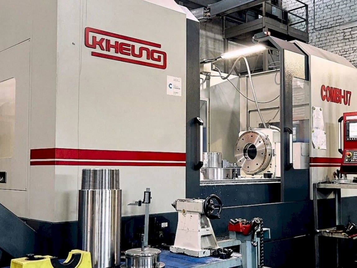 Vista frontale della macchina KIHEUNG COMBI-U7