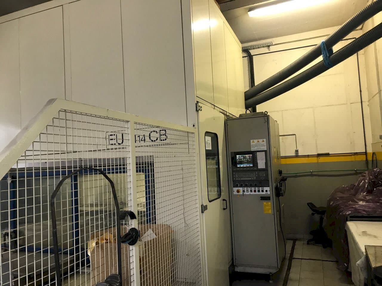 Vista laterale sinistra della macchina Belotti EU3414PWCB