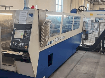 Vista frontale della macchina TRUMPF TruLaser 5030 classic