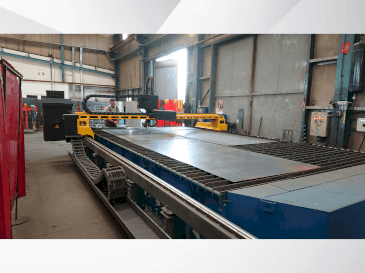 Vista frontale della macchina AJAN PP 260 A-5T