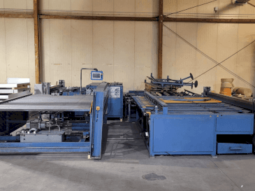 Vista frontale della macchina TWIN SEAM KA 2000-3000