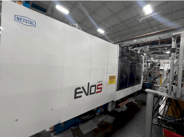 Vista frontale della macchina Netstal EVOS 5500-2900 Speed