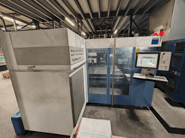 Vista frontale della macchina TRUMPF TruLaser 3030