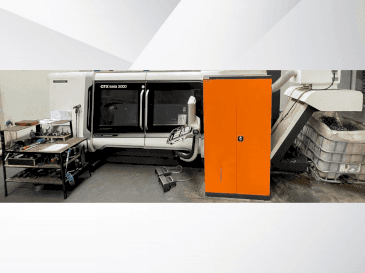 Vista frontale della macchina DMG MORI CTX 2000
