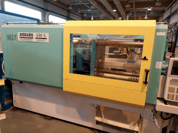 Vista frontale della macchina Arburg Allrounder 630S 2500-675