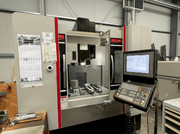 Vista frontale della macchina Quaser MV 184P/12B