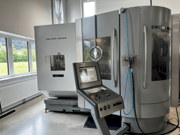 Vista frontale della macchina DMG DECKEL MAHO DMC 60T