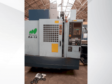 Vista frontale della macchina Matsuura RA-1X Twin Pallet