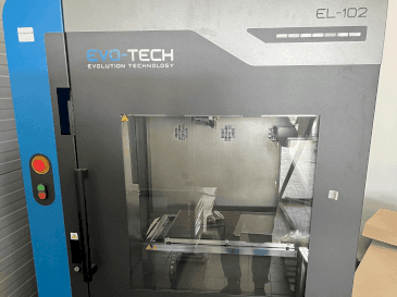 Vista frontale della macchina EVO-tech EL-102 V2