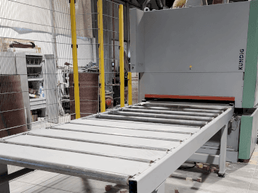 Vista frontale della macchina Kundig Premium-2 1350-RG